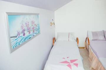 Фото номера Четырехместный номер эконом-класса Гостиница Guest House U Vysotskoy г. Керчь 9