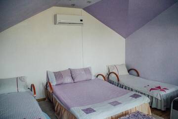 Фото номера Четырехместный номер эконом-класса Гостиница Guest House U Vysotskoy г. Керчь 12