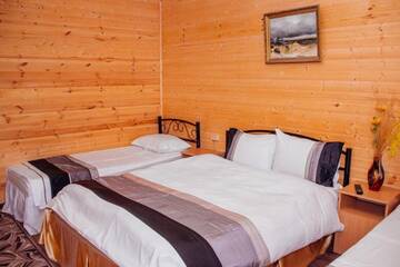 Фото номера Четырехместный номер Делюкс Гостиница Guest House U Vysotskoy г. Керчь 11